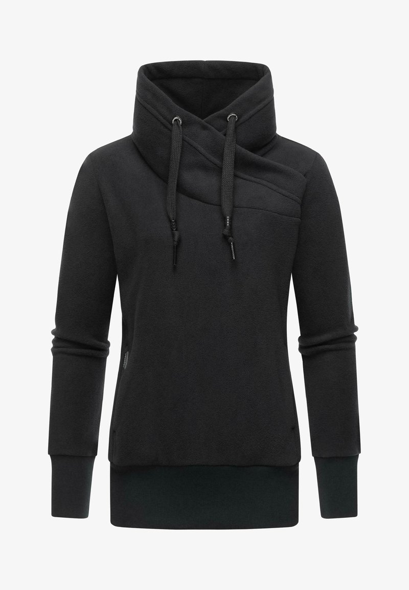 Svart fleecegenser med høy krage, snører og lange ermer. Har en kontrasterende mørkegrønn nedre kant og sidelommer.