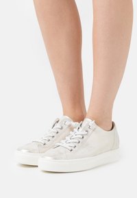 Paul Green Sneakers - gold-coloured
