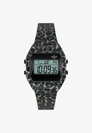 Skaitmeninis laikrodis su juodo ir pilko rašto plastikiniu korpusu ir dirželiu. Ekrane rodomas laikas, data ir žadintuvo nustatymai.