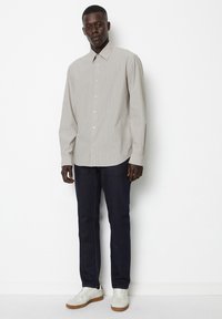 Marc O'Polo REGULAR MIT FINELINER-STREIFEN - Hemd - multi charleston gray