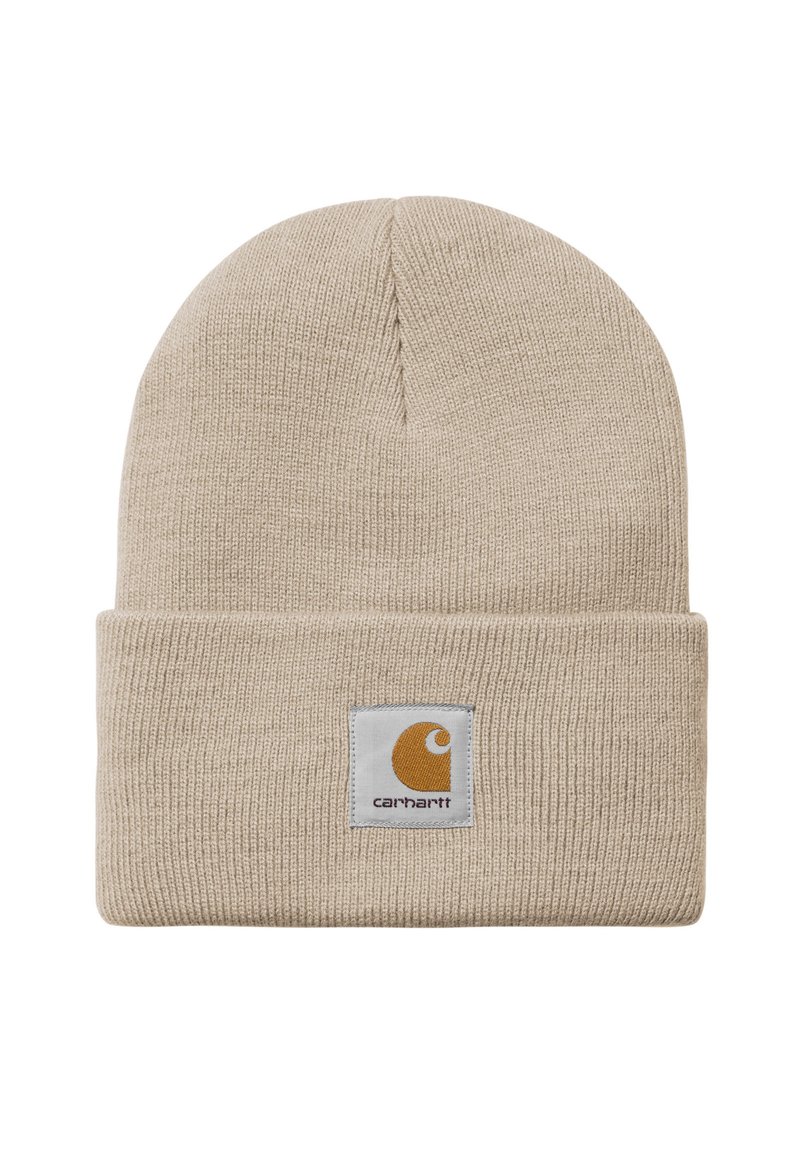 Beanie in maglia beige con risvolto, caratterizzato da un patch quadrato con logo grigio e arancione. Realizzato in materiale morbido e testurizzato.