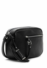 Schwarze Leder-Umhängetasche mit silbernem Reißverschluss, vordere Reißverschlusstasche, verstellbarem Riemen und markantem Quasten-Detail.