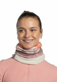 Cuello térmico Buff multicolor con interior de suave forro polar; presenta un patrón escénico en tonos de rosa, blanco y gris; ajuste ajustable.