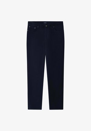 Miesten tummansininen slim fit -housut, joissa edessä nappi- ja vetoketjusuljin, vyölenkit sekä sivu- ja takataskut, aseteltuna valkoiselle taustalle.