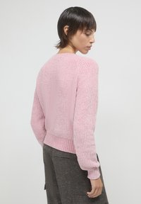 Calliope Strickpullover - rose