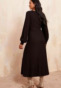 Friends Like These PETITE FIT - LONG SLEEVE BATWING MIDI - Pulóverruha - black