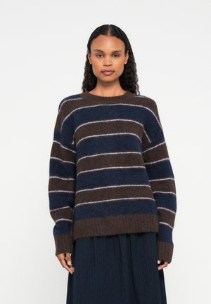 JEANNE SWEATER - Strikkegenser - black coffee