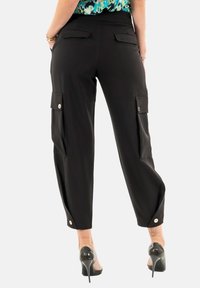 LOLA CASADEMUNT Pantaloni cargo - noir