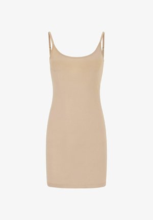 Bőrszínű mini ruha vékony állítható pántokkal, sima textúrával és testhez simuló fazonnal, díszítések nélkül.