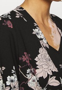 Vero Moda Bomberjacka - black