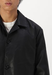 Selected Homme SLHCARL HYBRID BLAZER - Leather jacket - black
