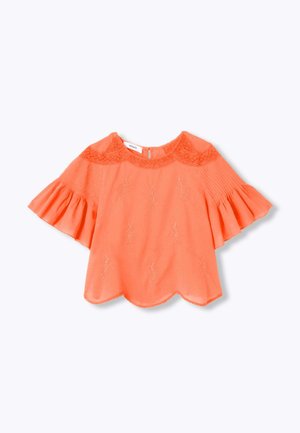 Blouse orange corail avec ourlet festonné, détails floraux brodés, empiècement en dentelle et manches évasées aux trois-quarts.