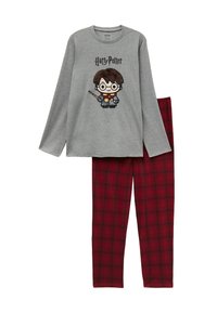 Szary longsleeve z grafiką kreskówkowego Harry'ego Pottera; zestawiony z czerwonymi piżamowymi spodniami w kratę z czarnymi akcentami i elastycznym pasem.