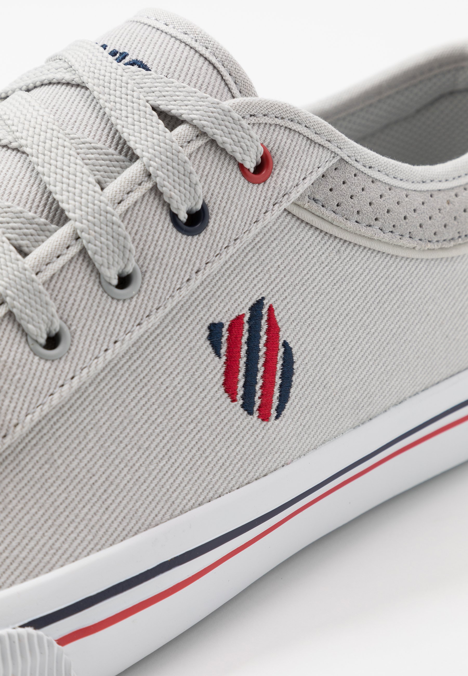 K SWISS BCV CVS Joggesko gull graycorporate Zalando.no K SWISS BCV CVS Joggesko gull graycorporate Zalando.no