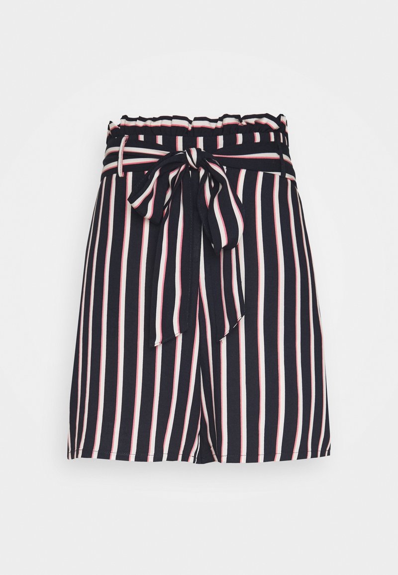 Shorts bleu marine avec des rayures verticales blanches et rouges, taille élastique à effet papier froissé, et une ceinture en tissu assortie rayée nouée en un nœud à l'avant.