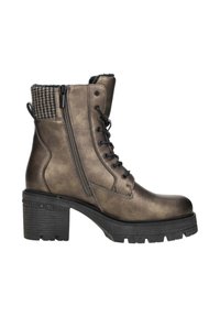 Metallische bronzen enkelboot met een gestructureerde zwarte en grijze gebreide kraag, een zijrits, en een chunky zwart gelaagd hak. Versterkte vetersluiting aan de voorkant.