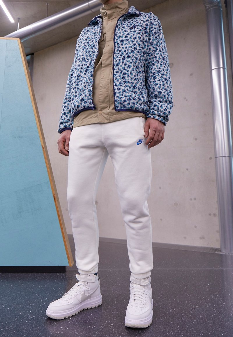 Nike Sportswear Tracksuit bottoms - off-white