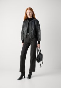 Marc O'Polo VINTAGE BLOUSON CROPPED WELT POCKETS - Blusão aviador - black