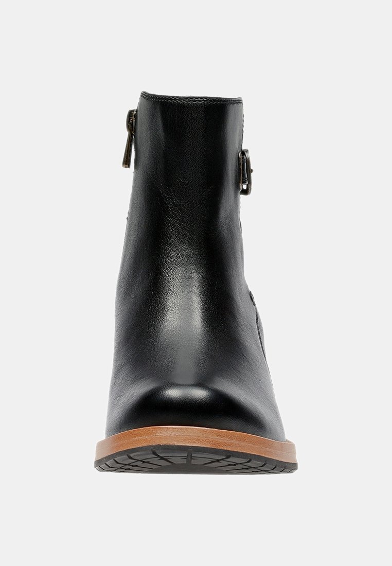 clarks clarkdale jax black