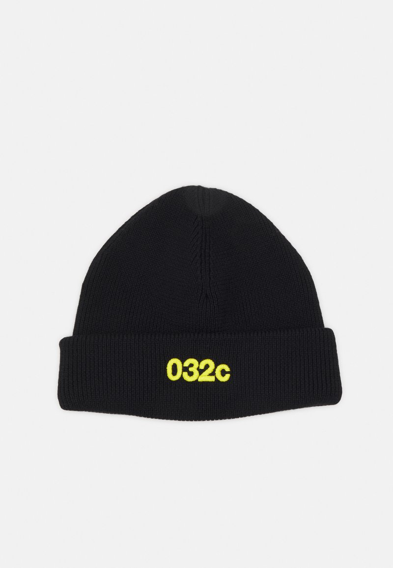 032c-czapka-zalando-pl