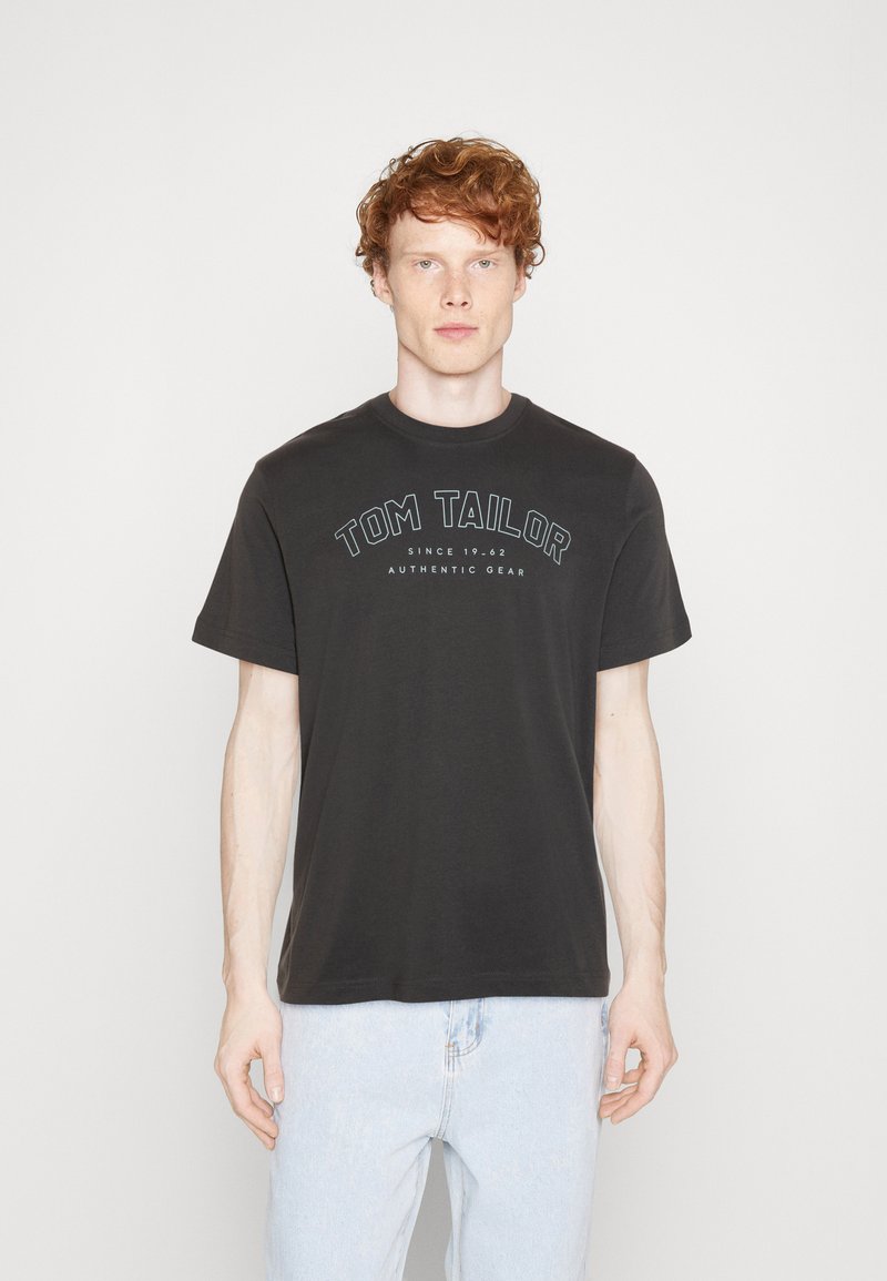 TOM TAILOR Majica kratkih rukava s printom - tarmac grey