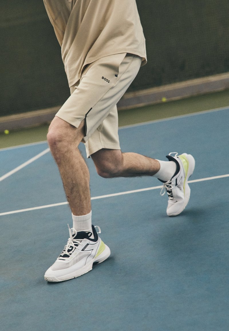 BOSS HECON ACTIVE - Sportiniai šortai - open beige