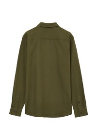 Olivgrünes Langarmshirt mit einem Kragen, Knopfmanschetten und strukturiertem Stoff. Die Rückansicht zeigt eine glatte Oberfläche und Details am Rückenteil.