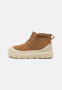 Selezionato, chestnut/whitecap