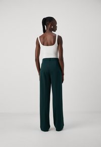 ONLY Tall ONLPEACH LIFE WIDE - Kalhoty - scarab