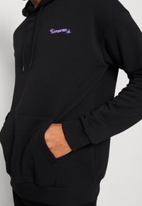 YOURTURN Felpa con cappuccio - black