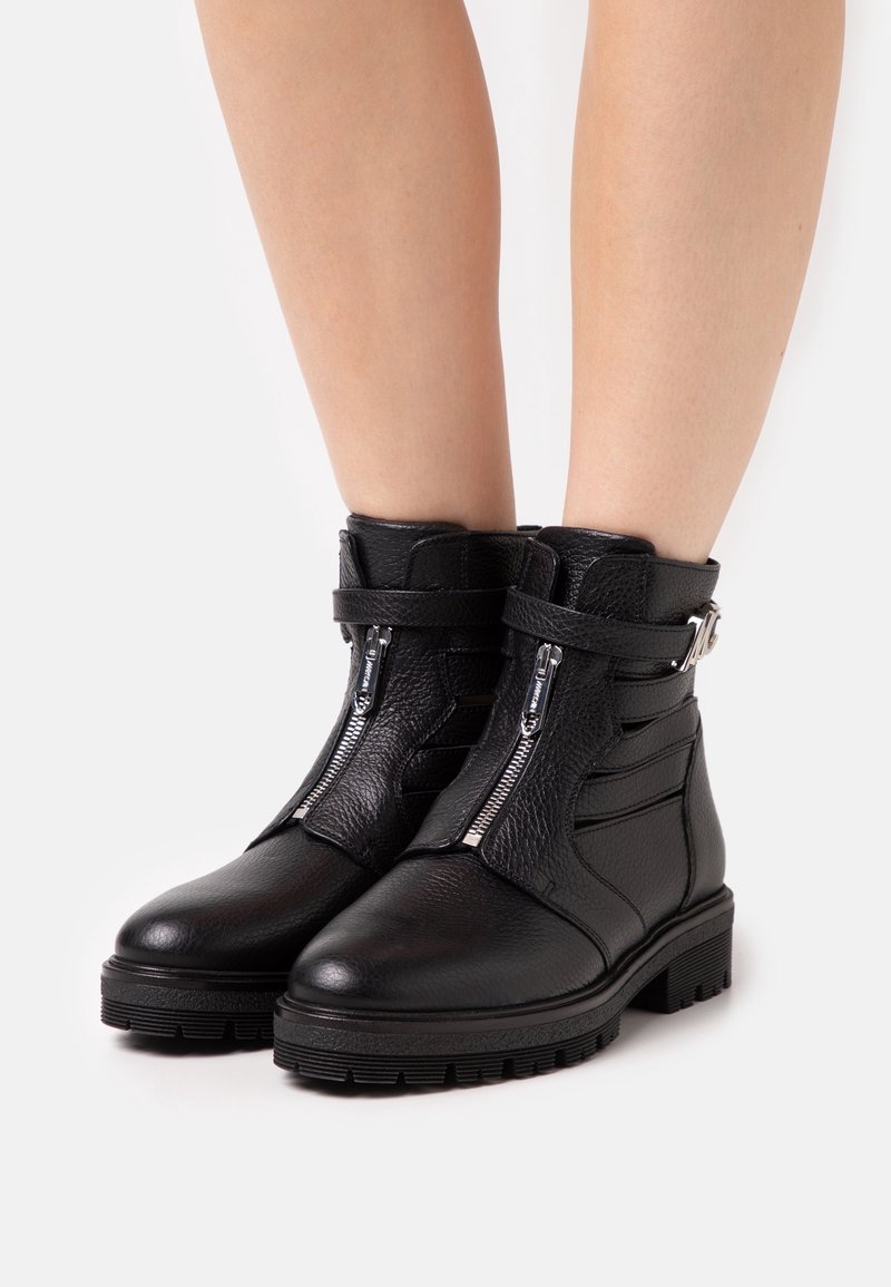 Marc Cain Bottines à lacets - black