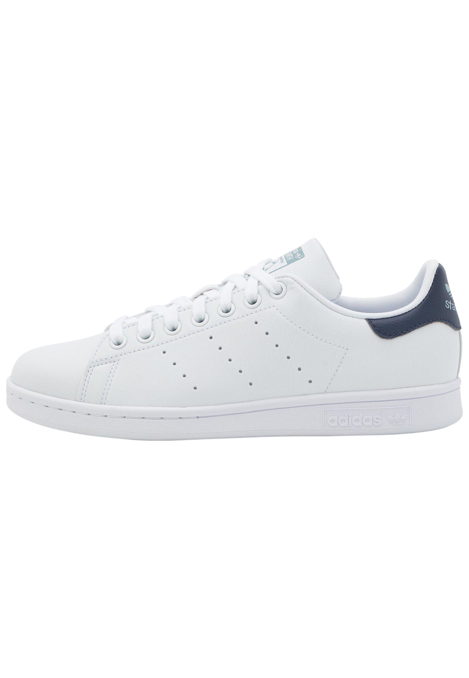 stan smith scratch serpent
