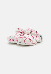 Crocs - CLASSIC POOL PARTY - Chanclas de baño - white - 1