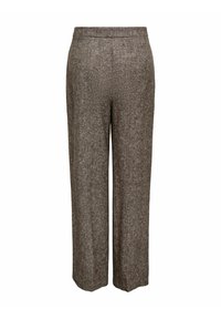 Brązowe spodni z szerokimi nogawkami z tweedu, z wysokim stanem i subtelnymi bocznymi kieszeniami, wyeksponowane na białym tle.