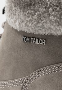 TOM TAILOR Botines con cordones - taupe