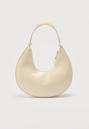 Krémsvětlá kabelka ve tvaru půlměsíce s krátkým uchem, zdobená kovovým detailem ve zlaté barvě a bočním zipem.