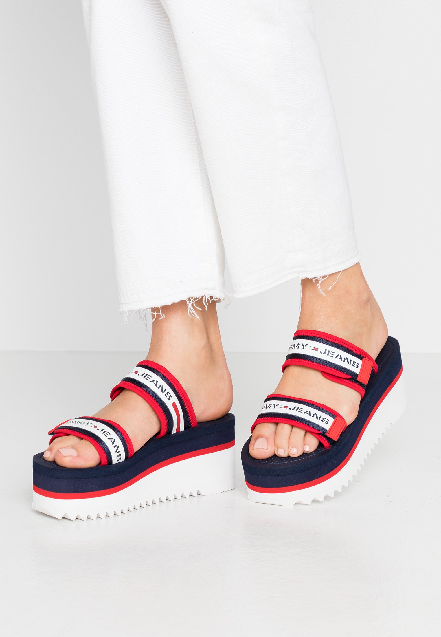 tommy chunky sandals