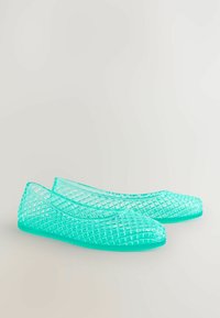 Ballerinat - green