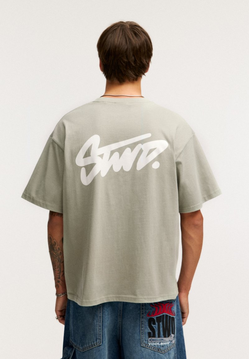 PULL&BEAR WITH LOGO - T-shirts print - dark green