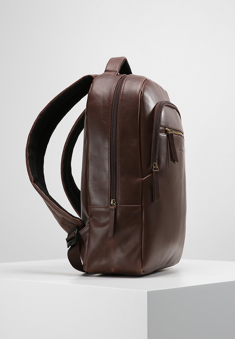 pier one unisex backpack