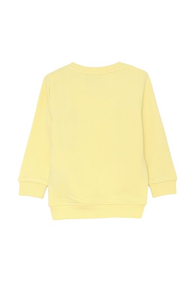 Maglione girocollo giallo a maniche lunghe, semplice, con polsini e orlo a coste, mostrato dal retro su uno sfondo bianco.