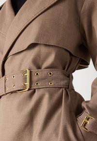 MARCIANO BY GUESS CHRISTINA - Ballonkabát - taupe