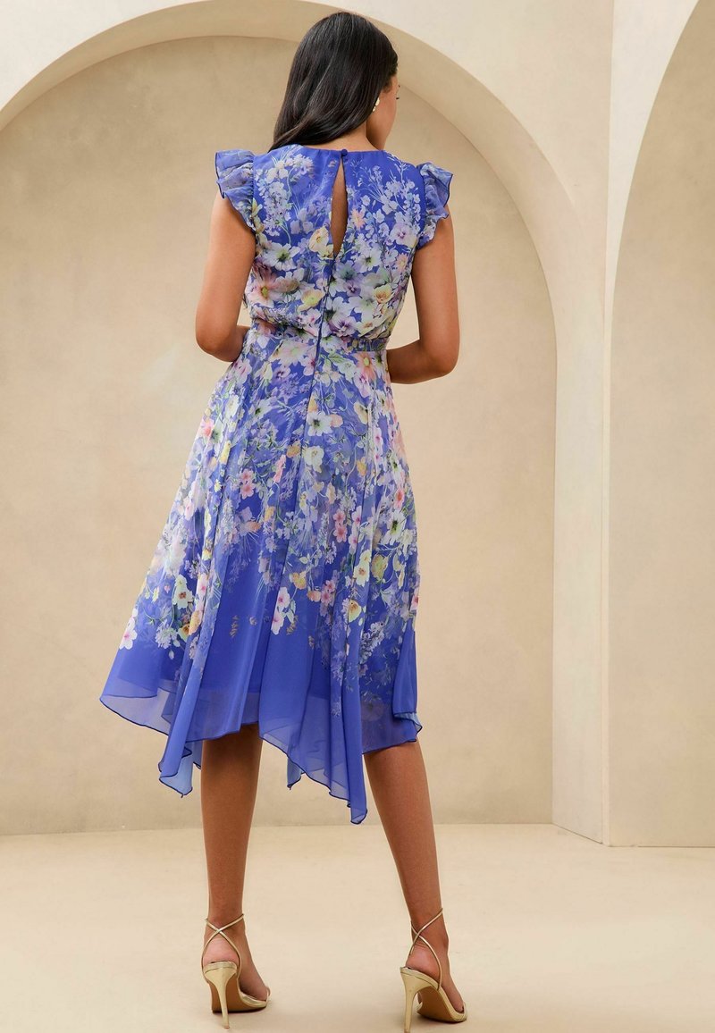 Lipsy REGULAR FIT - FLORAL HANKY HEM - Day dress - blue/blue - Zalando