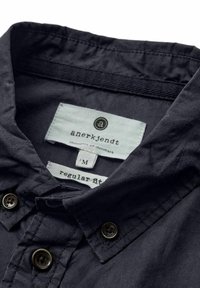 Thumbnail Image 3