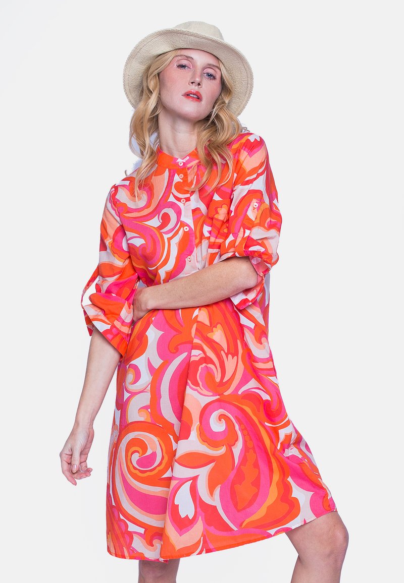 Emily van den Bergh Blusenkleid pink orange flowers/orange Zalando.de