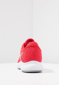 Nike Performance Chaussures de running - red