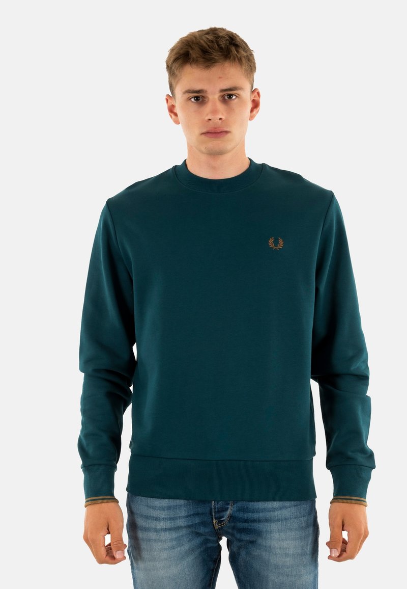 Teal ronde hals sweatshirt met ribgebreide manchetten en zoom, voorzien van een klein gouden geborduurd logo op de borst. Zacht katoenmateriaal.