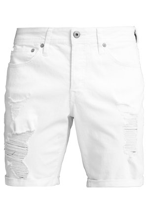 Shorts en denim blanc avec détails déchirés sur l'avant des cuisses, ourlets retroussés, fermeture à boutons et poches avant.