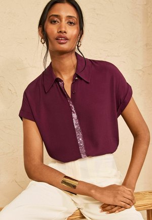 Love & Roses, REGULAR FIT - ROLL SLEEVE BUTTON THROUGH SEQUIN TRIM SHIRT  . - Blúzka so zapínaním na gombíky - burgundy pink sequin