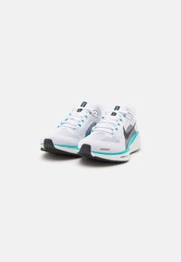 Nike Performance AIR ZOOM PEGASUS 41 - Løbesko til landevejen - white/dusty cactus/black/glacier blue/summit white